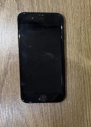 Iphone se 2020, 64 гб, black, в красивом состоянии, neverlock1 фото