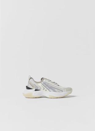 Стильные кроссовки 39 р zara