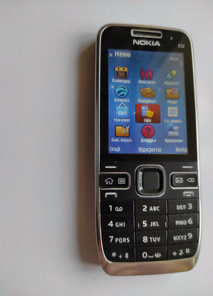 Nokia e52