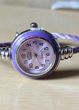 Стильні жіночі наручні годинники1 фото