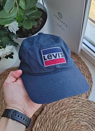 Мужская кепка levis big logo