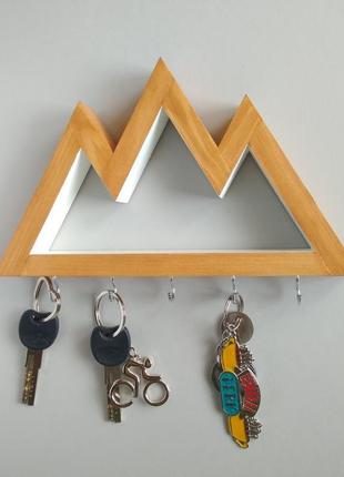Ключниця гори з трьома вершинами у двох кольорах2 фото