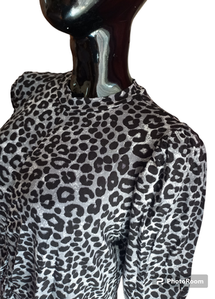 Трикотажная весенняя блуза со звериным принтом 14-16р3 фото