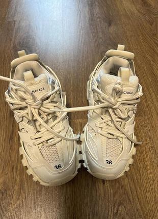 Balenciaga track оригінал