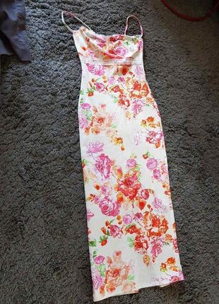 Распродажа платье prettylittlething длинная asos с цветочным принтом3 фото