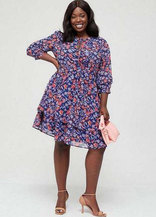 Невероятное брендовое ярусное платье в цветочный принт 50-52 размера