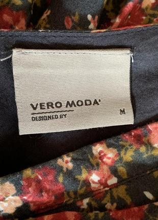 Платье платье в цветы размер s m vero moda натуральная ткань вискоза хорошенько на груди есть шнуровка6 фото