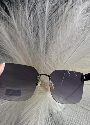 Нові безоправні сонцезахисні окуляри з тонкими дужками2 фото
