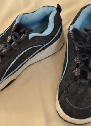 Кросівки шкіряні підліткові, розмір 33 довжина устілки 18 см