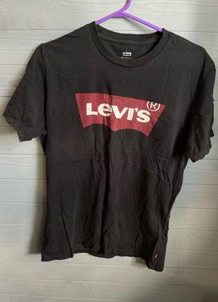 Продам футболку оригінал levi’s1 фото