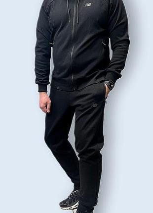 Мужской спортивный костюм new balance.
