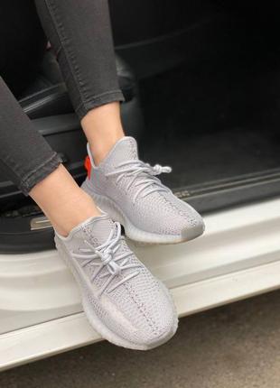 Adidas yeezy boost v2 tail light3 фото