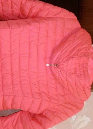 Куртка рожева яскрава жіноча2 фото