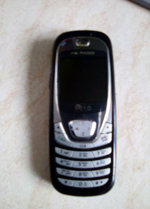 Кнопковий телефон lg b2050. маріуполь