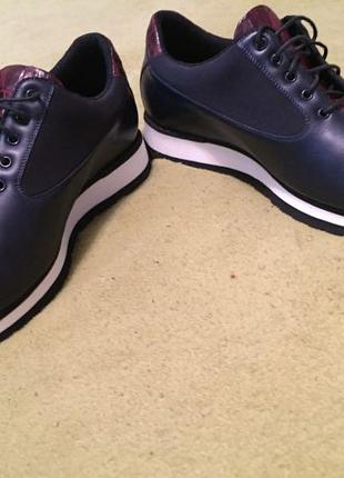 Кросівки з крокодила zilli