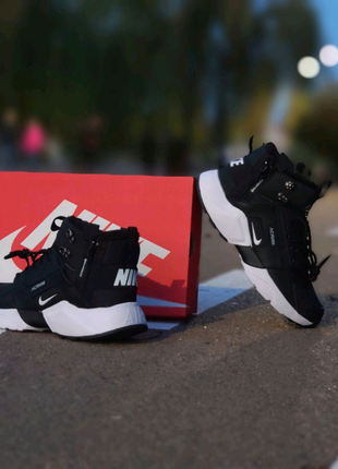 Кросівки зимові 39, 43 nike huarache winter acronym8 фото