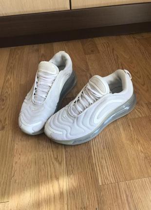 Кросівки nike w air max 720 white ar9293-1011 фото