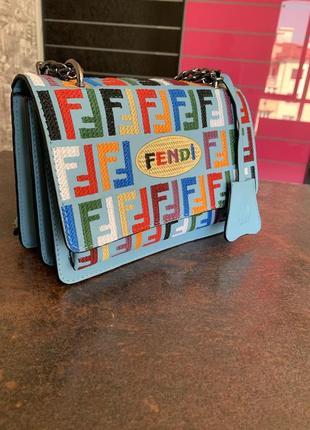 Женская сумка текстиль fendi брендована, принт логотип на цепочке фенди крос боди6 фото