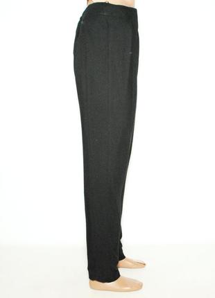 Легкие вискозные брюки черного цвета5 фото