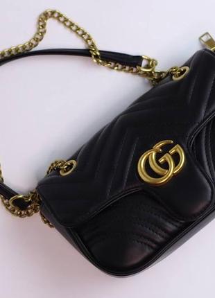 Gucci marmont medium black