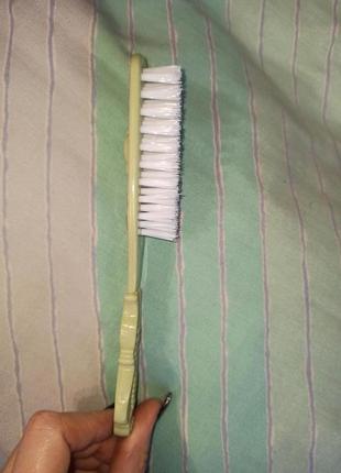 Щетка универсальна для дома, обуви и дров.