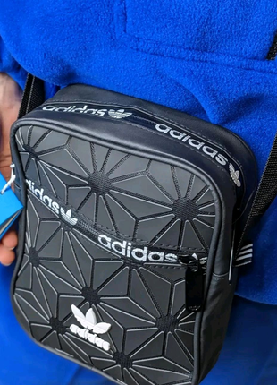 Месенджер adidas