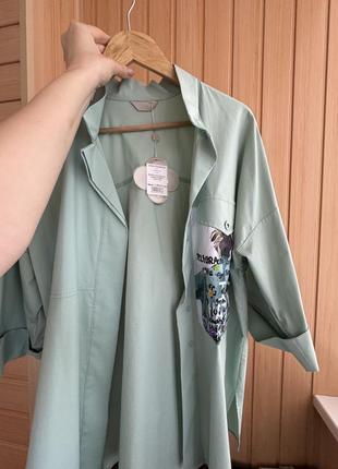 Мʼятна зелена жіноча рубашка сорочка блуза подовжена котон великого розміру батал