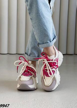 Бежеві молочні рожеві жіночі кросівки на високій підошві потовщеній кросівки на масивній підошві3 фото