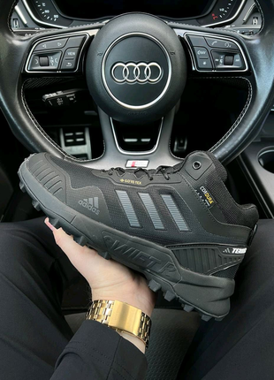 Зимові чоловічі кросівки adidas terrex gore-tex cordura all black18 фото