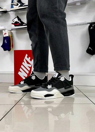 Nike air jordan 4  retro5 фото