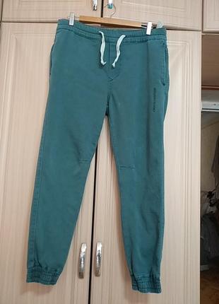 Спортивные штаны