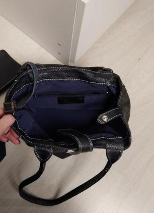Черная кожаная маленькая сумка с кошельком5 фото