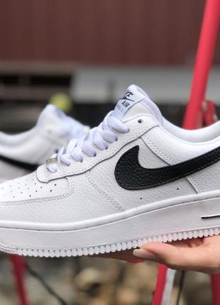 Жіночі зимові кросівки nike air force low білі