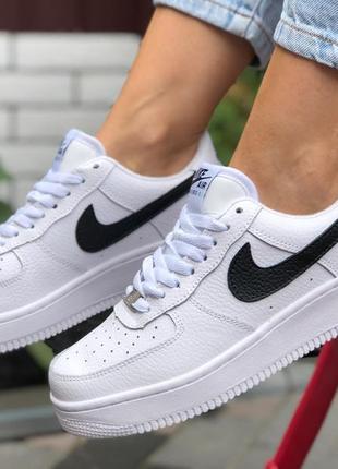 Жіночі зимові кросівки nike air force low білі6 фото