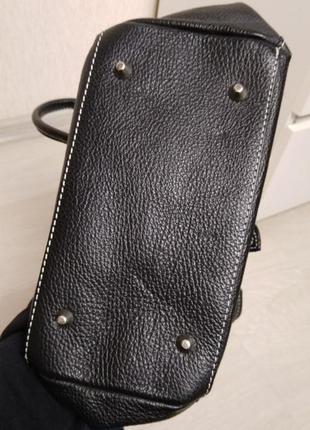 Черная кожаная маленькая сумка с кошельком9 фото