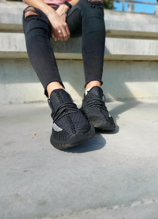 Продаж adidas yeezy 350 black3 фото