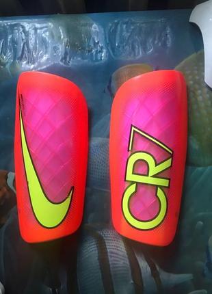 Щитки nike mercurial cr7