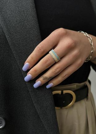 Каблочка из бисера с золотом