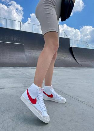 Женские кожаные кроссовки nike blazer mid white red logo найк блейзер высокие6 фото