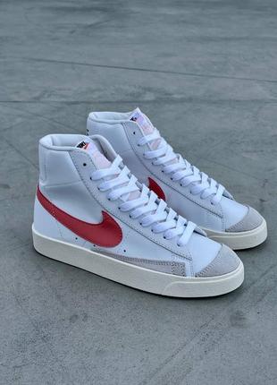 Женские кожаные кроссовки nike blazer mid white найк блейзер высокие4 фото