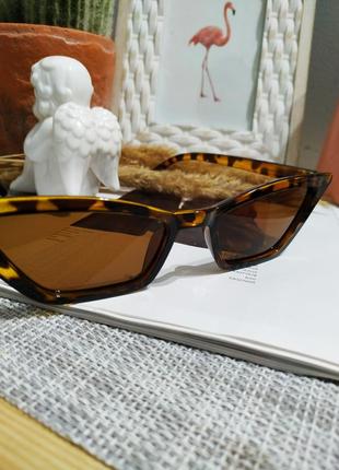 Шикарные солнцезащитные очки лисички узкие леопардовые под янтарь ретро имиджевые окуляри8 фото