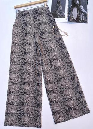 Прямые брюки в принт. широкие трикотажные брюки палаццо6 фото