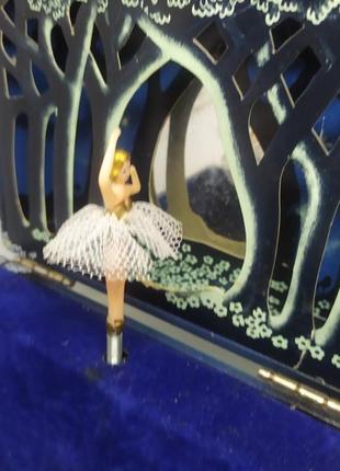 Музыкальная шкатулка с балеринкой. швеция