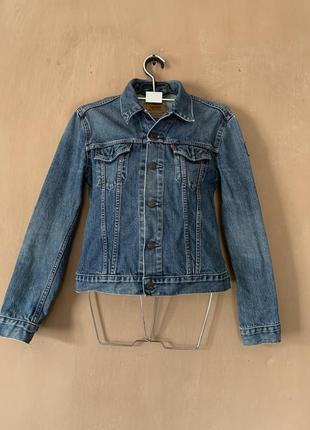 Фирменный дорогой джинсовый пиджак levi’s оригинал размер s женский коттон2 фото
