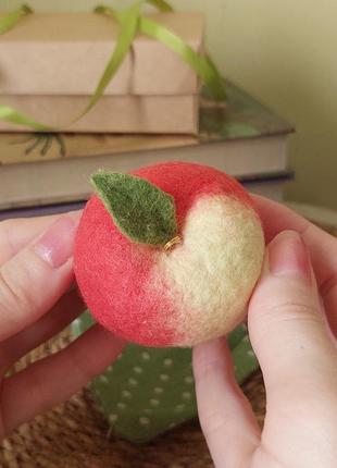 Интерьерная игрушка ёжик с яблоком, интерьерная фигурка ежик в технике сухое валяние,...