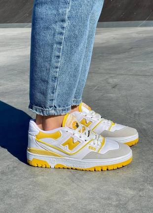 Женские шкиярные кроссовки new balance 550 white yellowque беланс 5507 фото