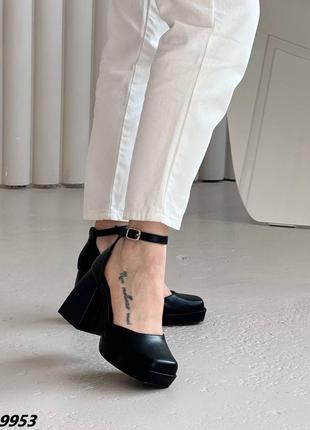 Черные женские туфли на каблуке каблуке6 фото