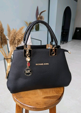 Сумочка michael kors 👜
люкс якість ❤️‍🔥3 фото