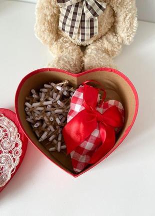Сердце-валентинка с записками 100 причин, почему я тебя люблю и мишка.подарок девушке9 фото