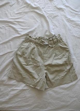 Льняные шорты uniqlo